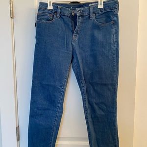 29 Gap Girlfriend jeans
